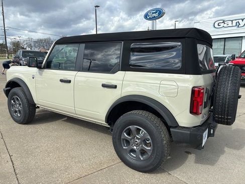 New 2026 Ford Bronco Big Bend image 3