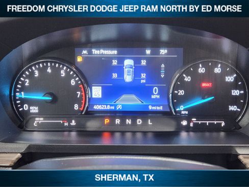 Used 2024 Ford Explorer Limited AWD/4WD image 11