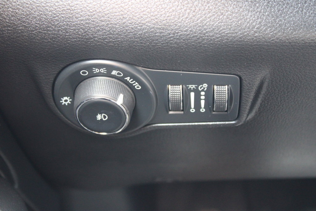 Used 2024 Jeep Compass Trailhawk AWD/4WD image 26