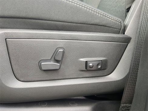 New 2026 RAM 3500 Big Horn image 21