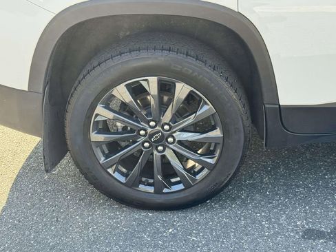 Used 2023 Chevrolet Traverse RS AWD/4WD image 8