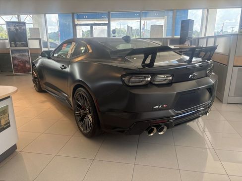 Used 2024 Chevrolet Camaro ZL1 RWD image 6