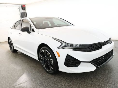 Used 2022 Kia K5 GT-Line image 3