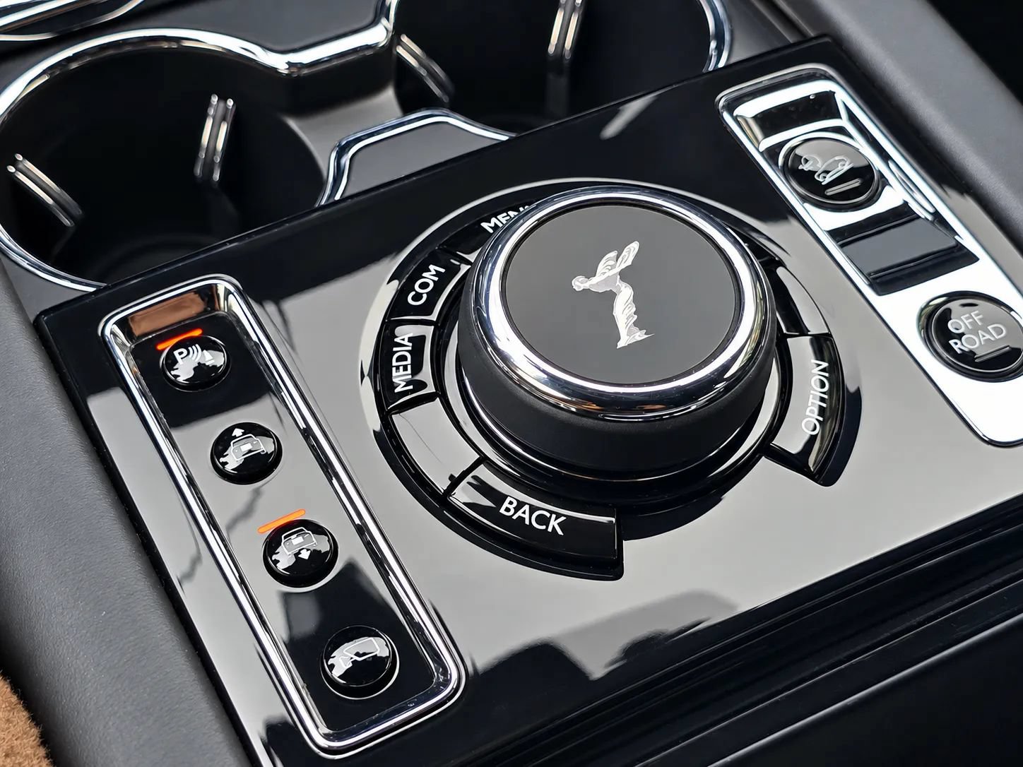 Used 2020 Rolls-Royce Cullinan Black Badge AWD/4WD image 67