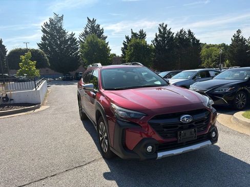 Used 2025 Subaru Outback Touring XT AWD/4WD image 5