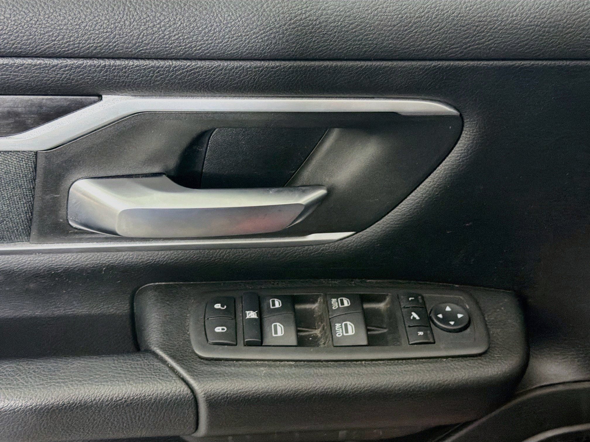 Used 2022 RAM 1500 Big Horn AWD/4WD image 15