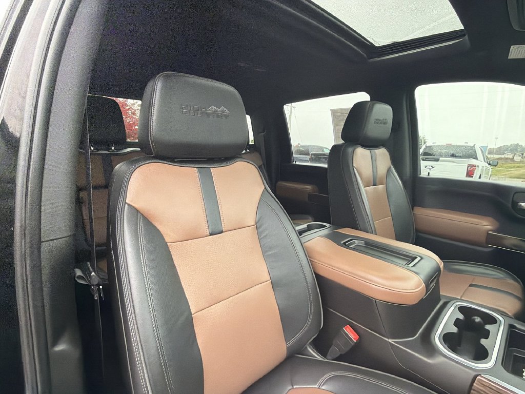 Certified 2022 Chevrolet Silverado 2500 High Country w/ Technology Package AWD/4WD image 30