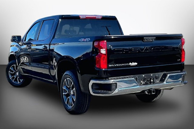 Used 2025 Chevrolet Silverado 1500 LT AWD/4WD image 11