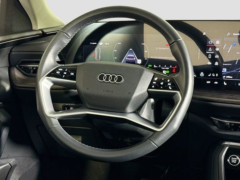 Used 2025 Audi Q5 Premium w/ Convenience Package AWD/4WD image 10