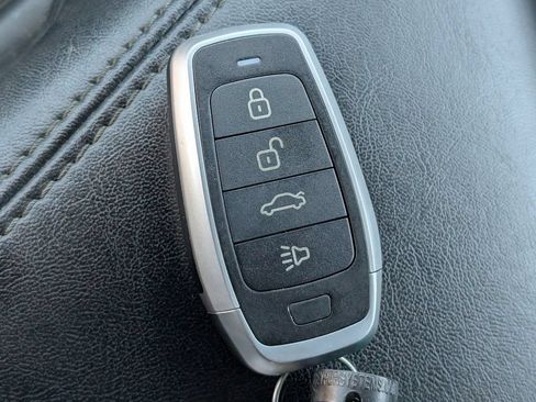 Used 2021 Dodge Challenger R/T Scat Pack RWD image 28