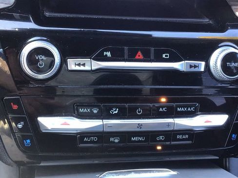 Certified 2022 Ford Explorer Limited w/ Equipment Group 301A image 31