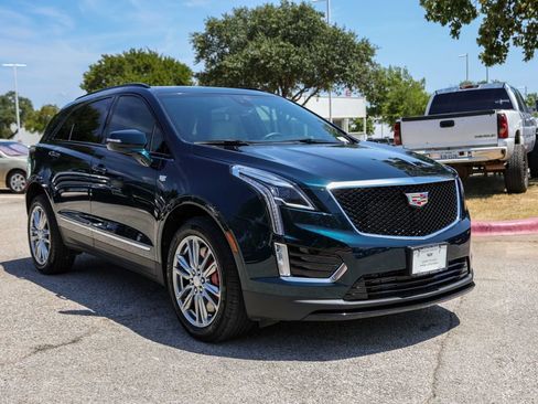 Used 2025 Cadillac XT5 Sportv w/ LPO, Floor Liner Package AWD/4WD image 6