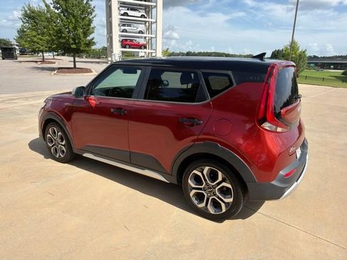 Used 2022 Kia Soul LX FWD image 12