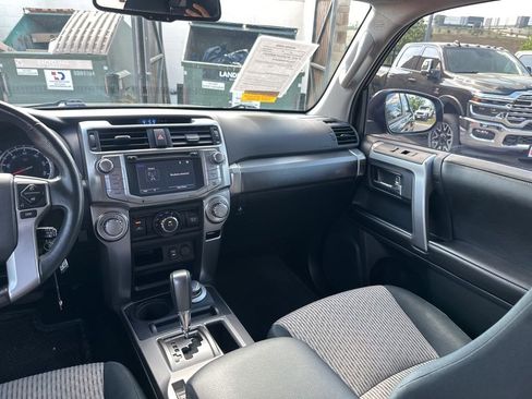 Used 2015 Toyota 4Runner SR5 image 24