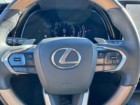 Used 2024 Lexus RX 350 Premium image 12