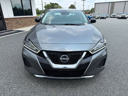 Used 2023 Nissan Maxima SV FWD image 12