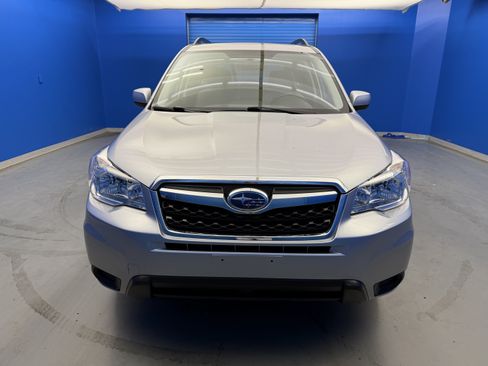 Used 2016 Subaru Forester 2.5i Premium w/ All-Weather Package AWD/4WD image 3
