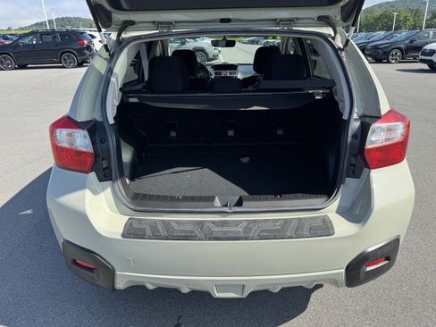 Used 2017 Subaru Crosstrek 2.0i Premium w/ Popular Package #1 AWD/4WD image 5