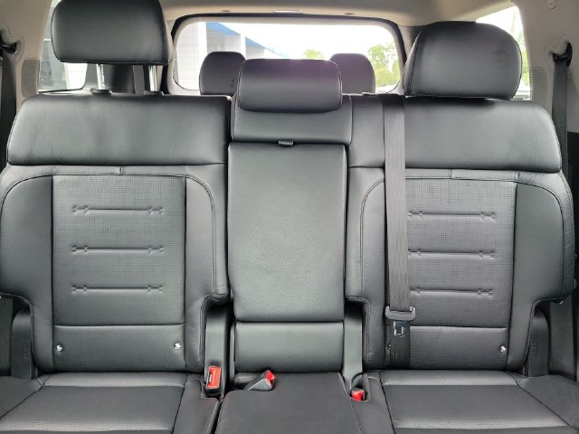 Used 2024 Hyundai Santa Fe Limited FWD image 12