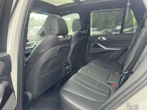 Used 2019 BMW X5 xDrive40i w/ M Sport Package AWD/4WD image 16