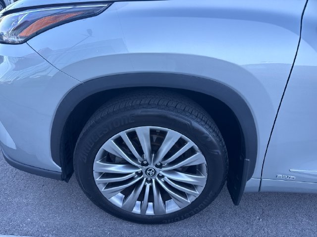 Used 2022 Toyota Highlander Platinum AWD/4WD image 10