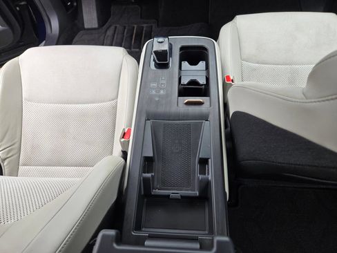 Used 2023 Nissan Ariya FWD image 20