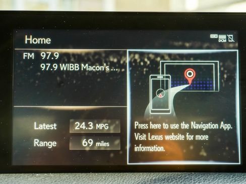 Used 2023 Lexus IS 300 w/ Comfort Package RWD image 27