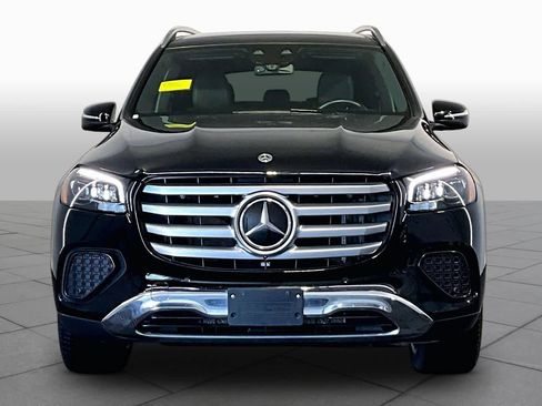Used 2024 Mercedes-Benz GLS 450 4MATIC image 4