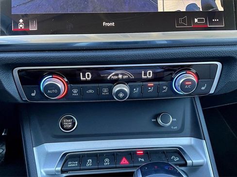 Certified 2025 Audi Q3 2.0T Premium Plus w/ Premium Plus Package image 24