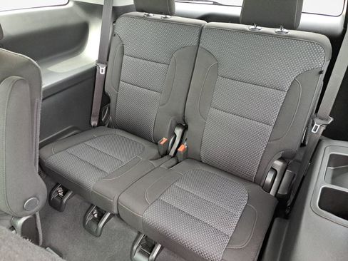 Used 2023 GMC Acadia SLE w/ Driver Convenience Package AWD/4WD image 13