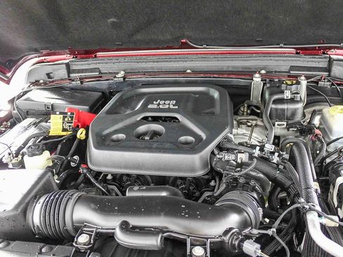 Used 2021 Jeep Wrangler Unlimited Sport image 26