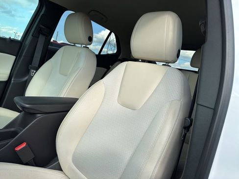 Used 2024 Buick Encore GX Preferred image 18