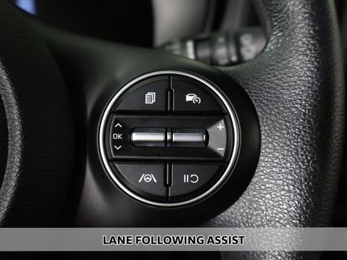 Used 2023 Kia Soul LX w/ LX Technology Package FWD image 3