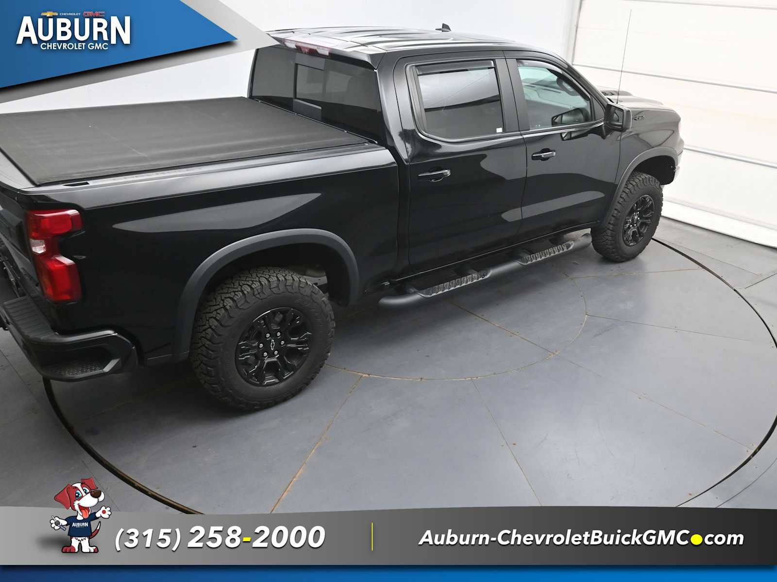 Used 2024 Chevrolet Silverado 1500 ZR2 w/ Technology Package AWD/4WD image 34