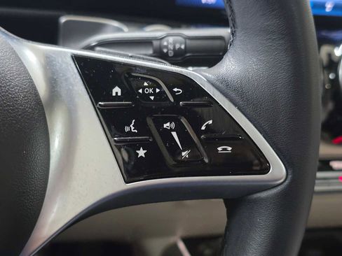 Used 2024 Mercedes-Benz GLB 250 4MATIC image 31