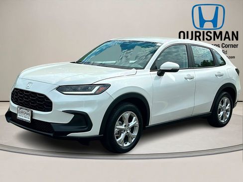 Used 2023 Honda HR-V LX image 2