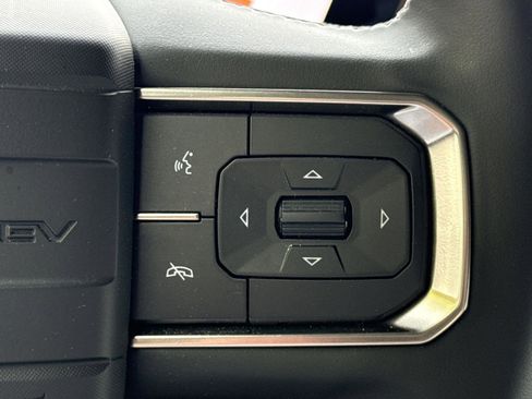 New 2025 GMC Hummer EV 2X image 36