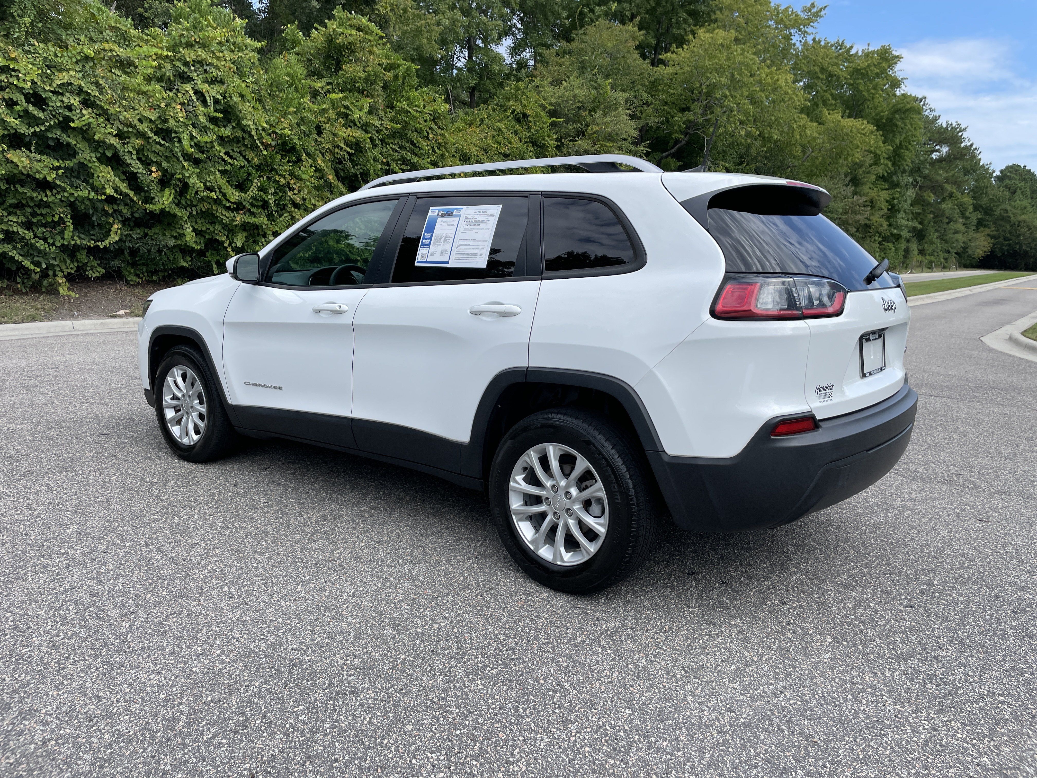 Used 2021 Jeep Cherokee Latitude FWD image 7