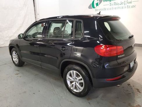 Used 2014 Volkswagen Tiguan S image 4