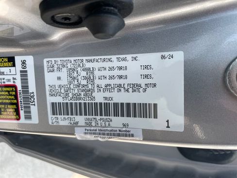 Used 2024 Toyota Tundra SR5 AWD/4WD image 26