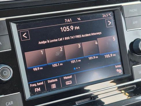 Used 2019 Volkswagen Tiguan S w/ Driver Assistance Package FWD image 13