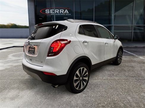 Used 2022 Buick Encore Preferred w/ Safety Package image 4