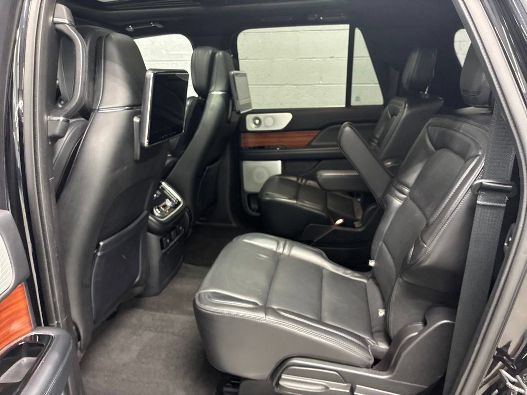 Used 2019 Lincoln Navigator L Reserve w/ Cargo Package AWD/4WD image 26