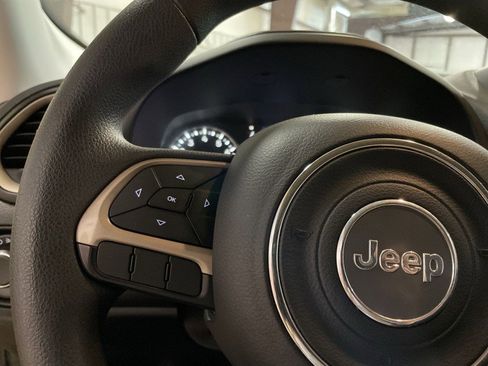 Used 2015 Jeep Renegade Sport w/ Power & Air Group FWD image 27