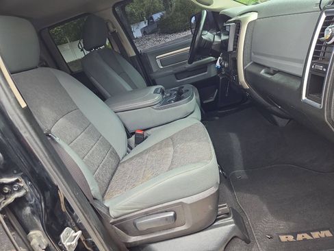 Used 2015 RAM 1500 Big Horn AWD/4WD image 34