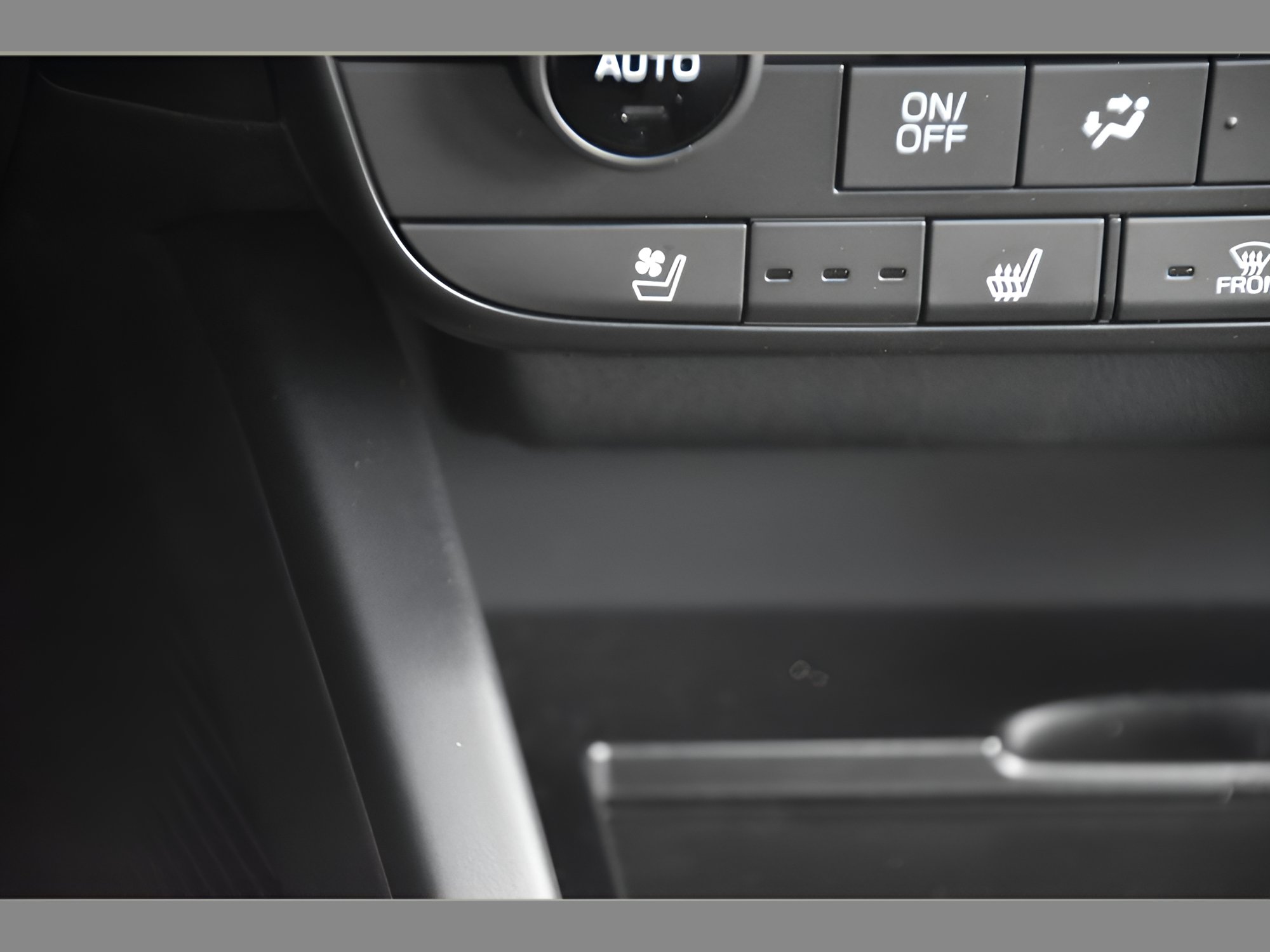Used 2026 Subaru Outback Touring XT AWD/4WD image 37