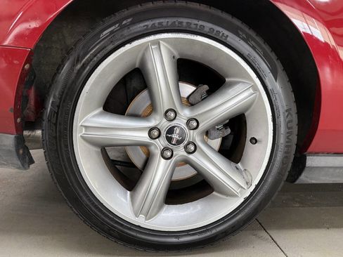 Used 2010 Ford Mustang GT RWD image 24