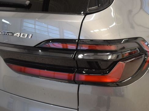Used 2026 BMW X7 xDrive40i AWD/4WD image 12