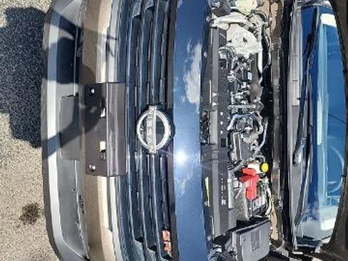 Certified 2025 Nissan Kicks SR image 29