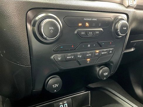 Used 2022 Ford Ranger XLT image 32